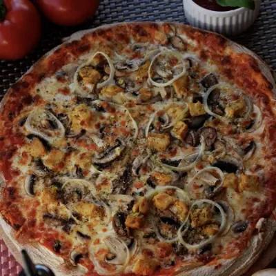 Pizza Poulada